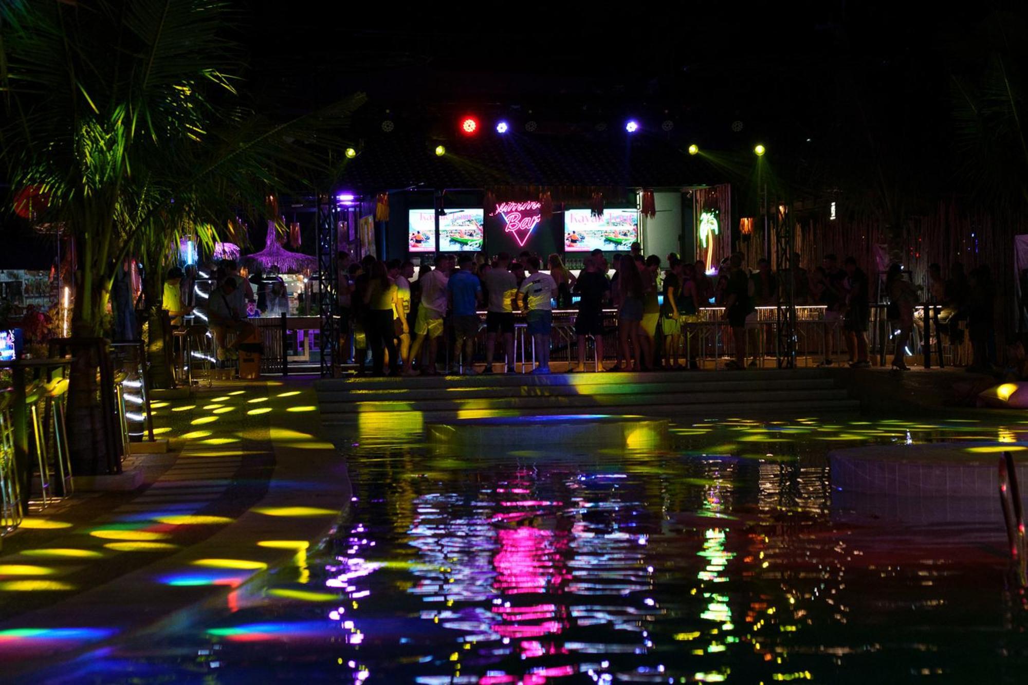 Summer Club And Hostel Ao Nang Exterior foto